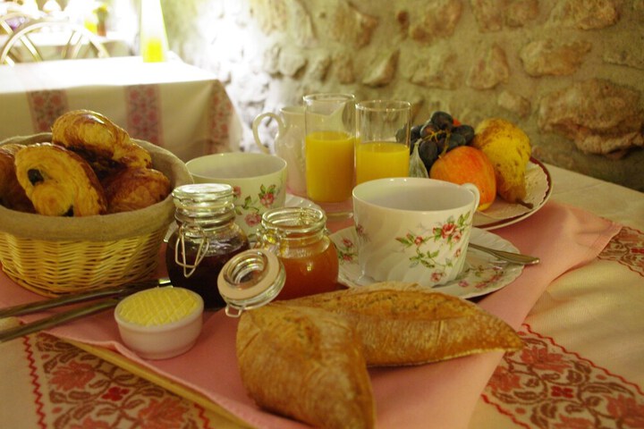 Breakfast/Coffee Service 28 of 42