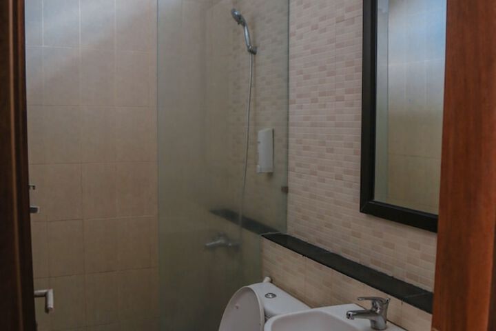 Room 14 of 36