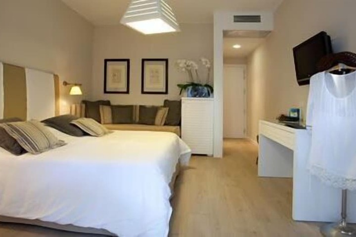 Room 19 of 78