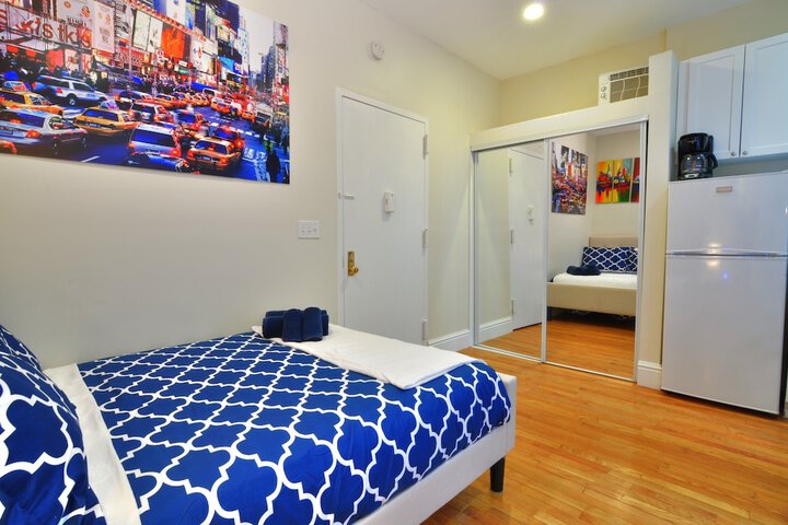 Room 27 of 214