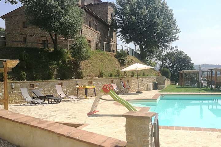 Pool 13 of 23