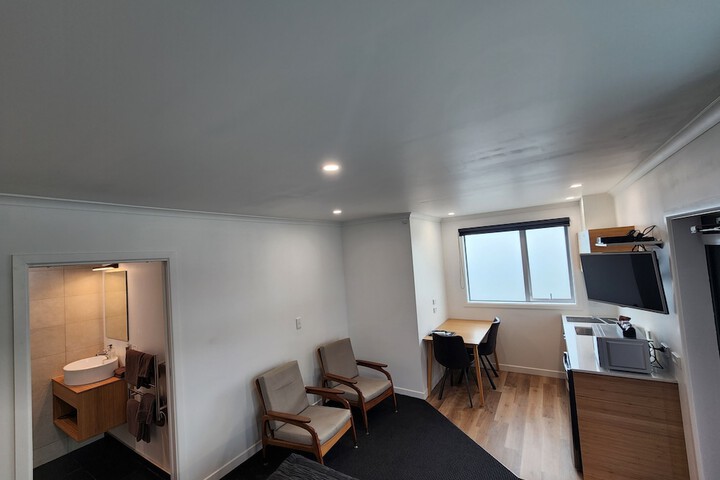 Room 35 of 47