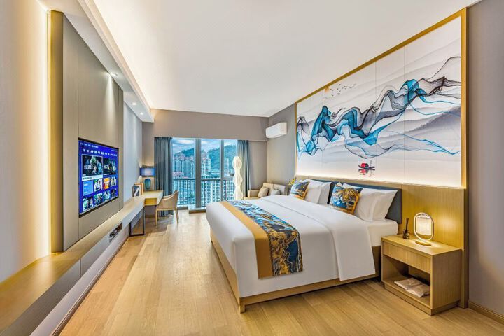 Room 15 of 23