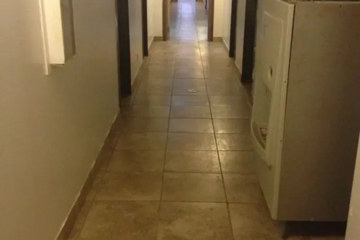 Room 9 of 11