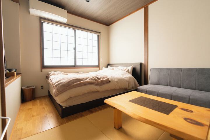 Room 6 of 36