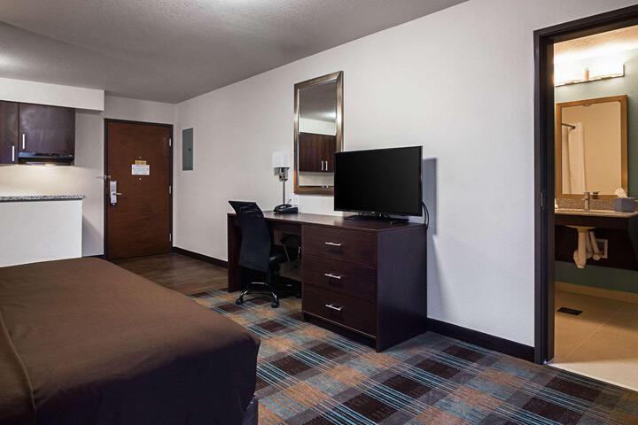 1 King Bed Efficiency Accessible (1 of 2)