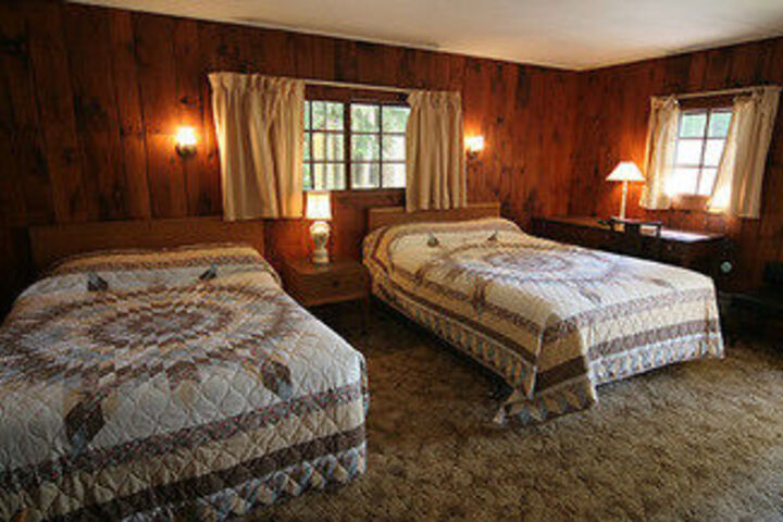 Room 9 of 14