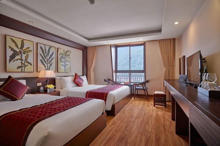 Room 27 of 109