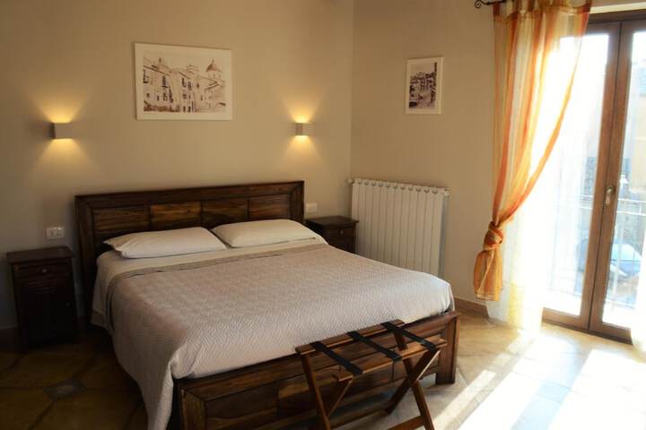 Room 10 of 63