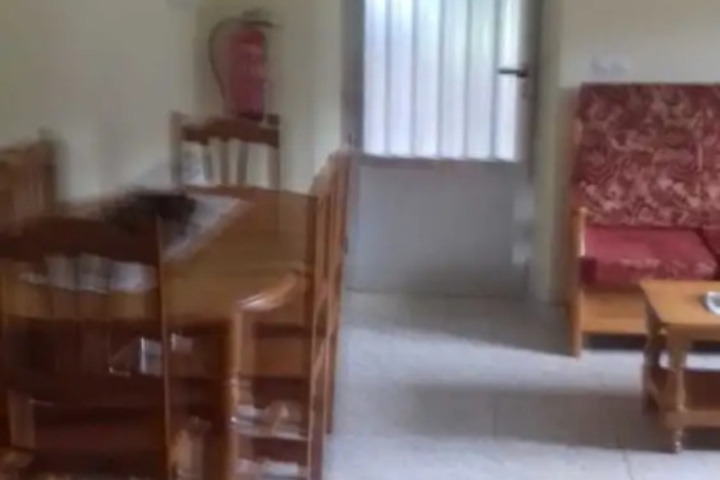 Room 8 of 14