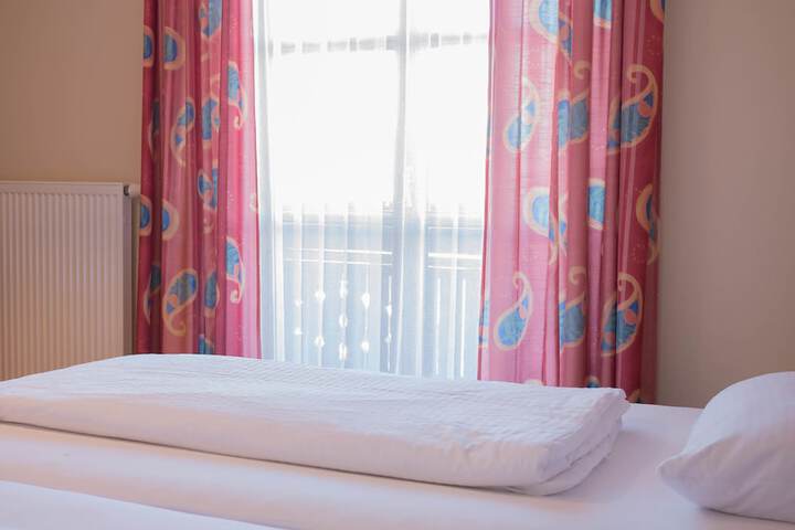 Room 21 of 74