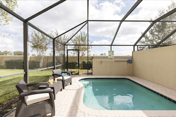 Pool 37 of 53