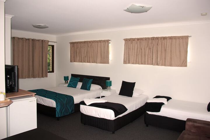 Room 7 of 14