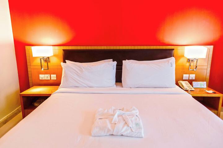 Room 29 of 114