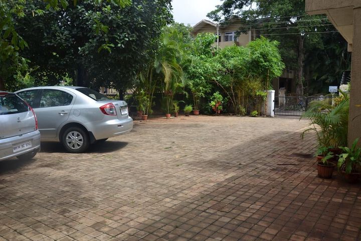 Property Grounds 21 of 23