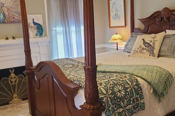Room 15 of 31