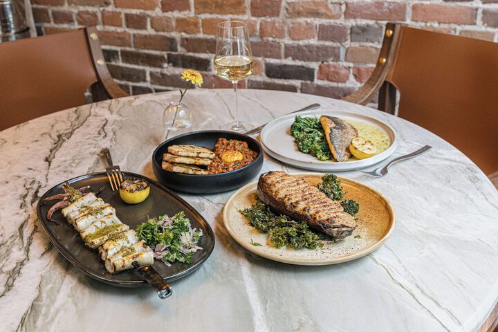 Dining 80 of 131