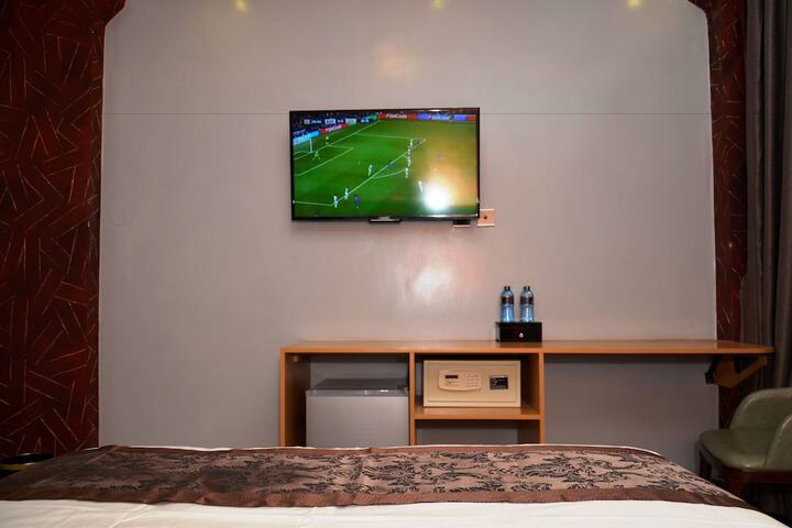 Room 3 of 30