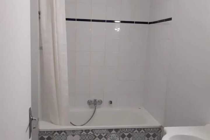 Room 74 of 81