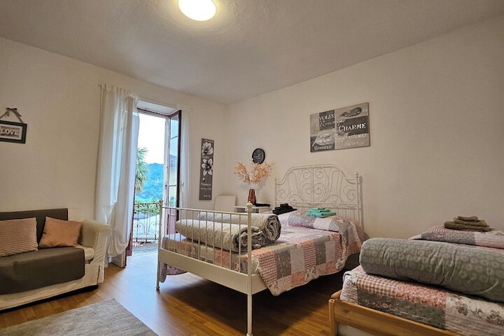 Room 8 of 19