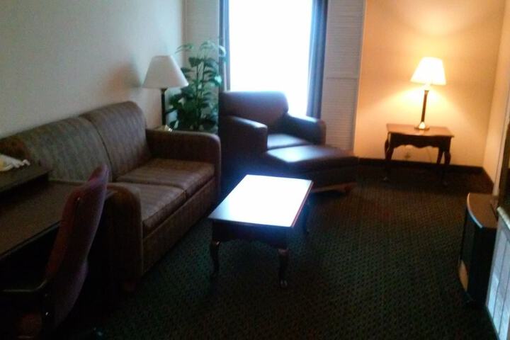 Room 9 of 24