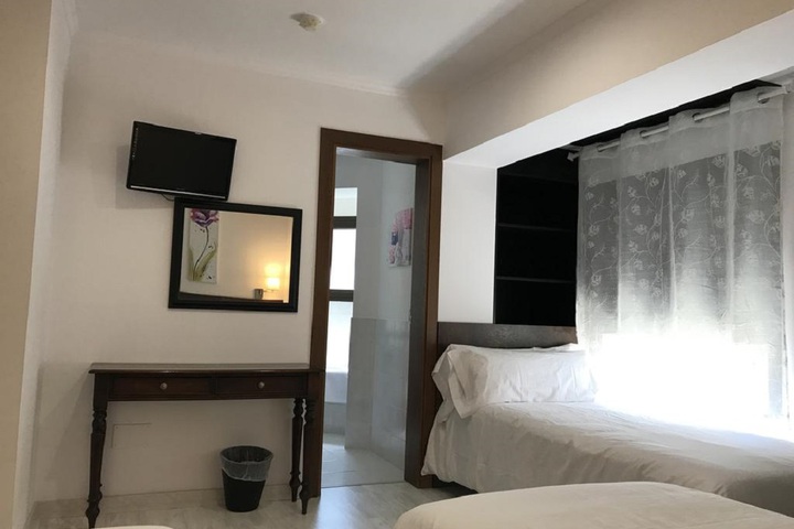 Room 13 of 43