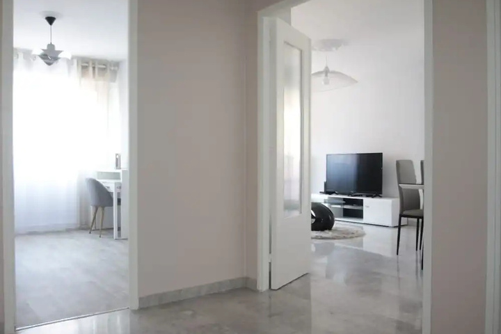 Room 2 of 12