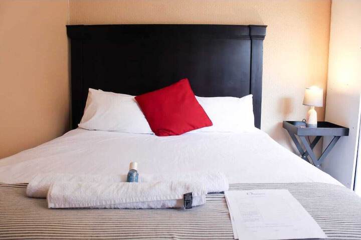 Room 15 of 28