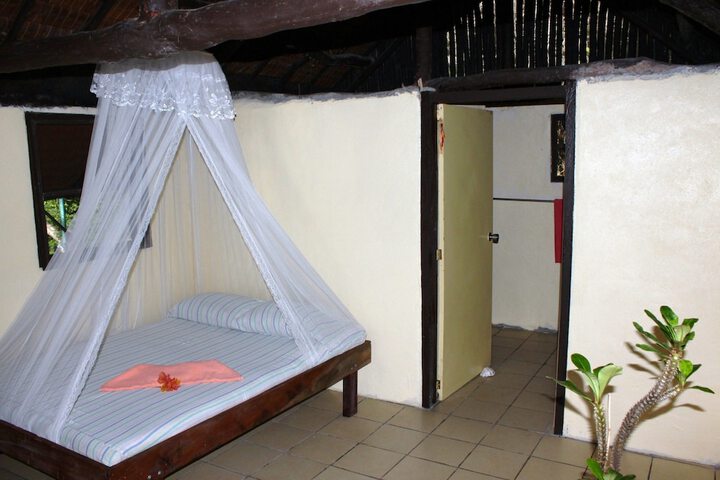 Room 8 of 38