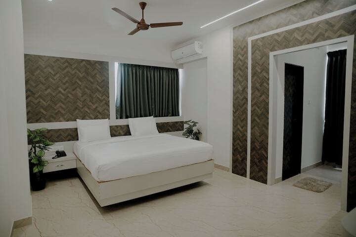 Room 18 of 94