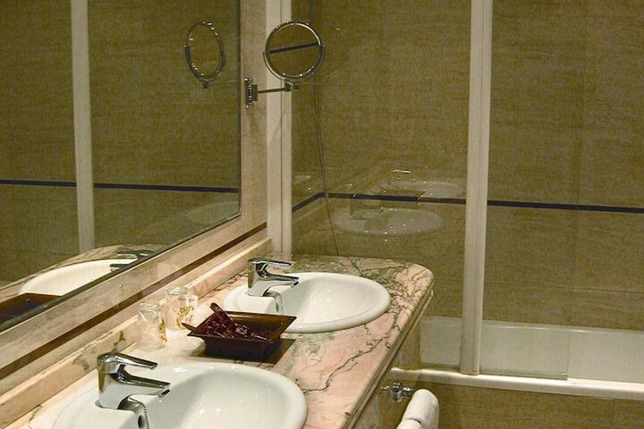 Bath Photo