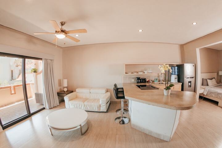Room 28 of 65