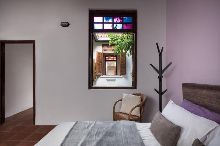 Room 12 of 65