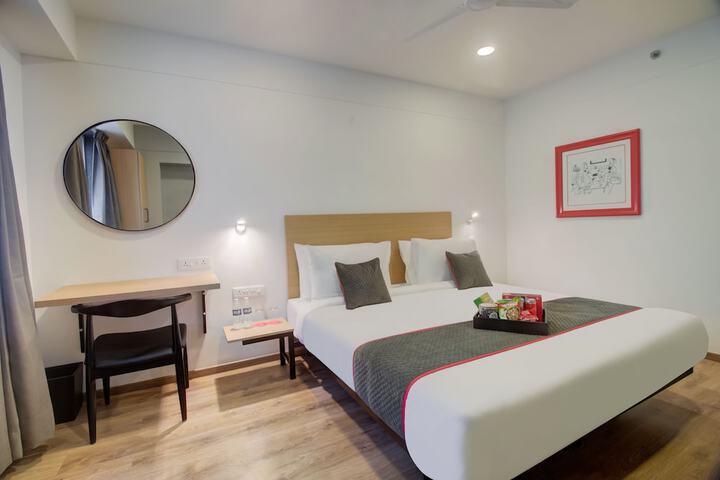 Room 10 of 40