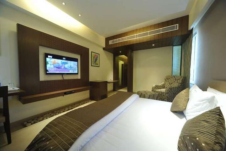 Room 13 of 62