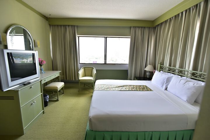 Room 10 of 55