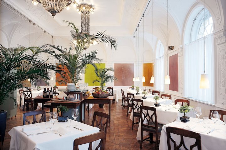 Dining 61 of 125
