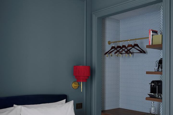 Room 5 of 24