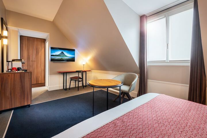 Room 15 of 55