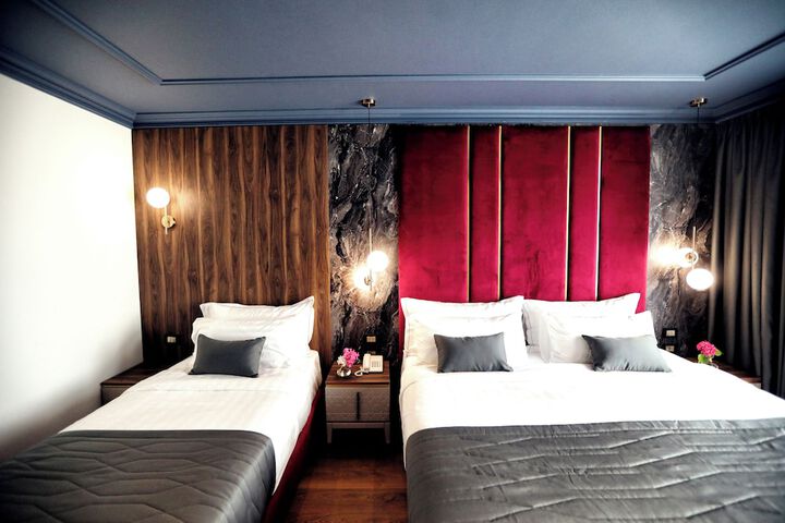 Room 22 of 107