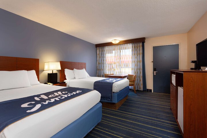 2 Double Beds (2 of 6)