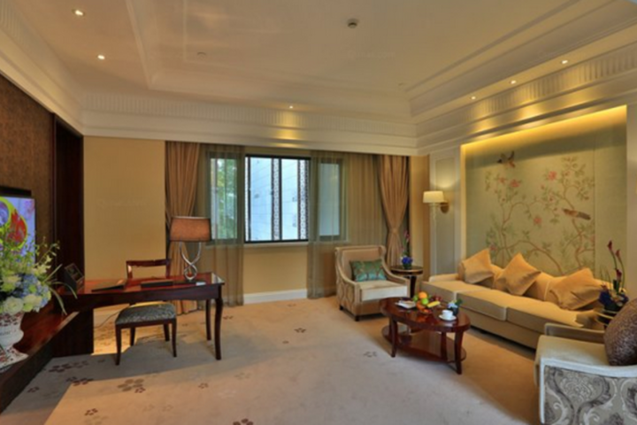Eastern Cloud Hotel
