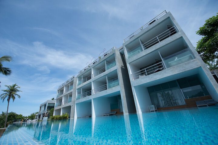 Pool 36 of 55