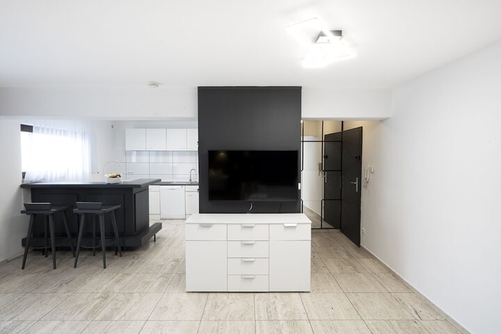 Room 42 of 63