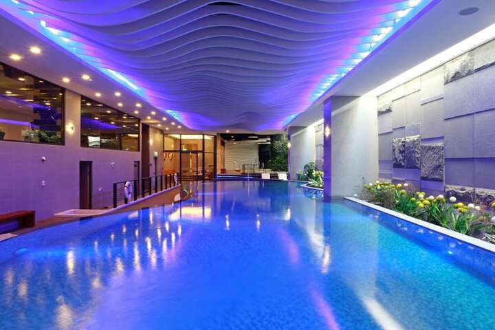 Pool 45 of 86