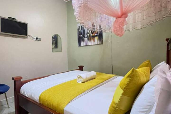 Room 19 of 25