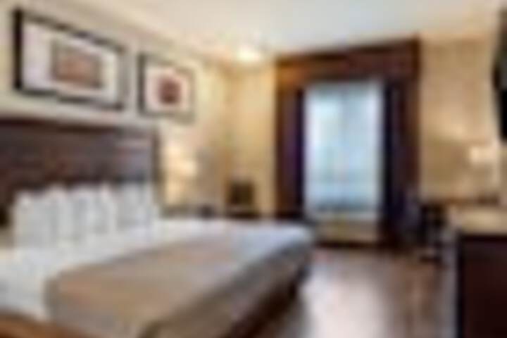 Room 20 of 168