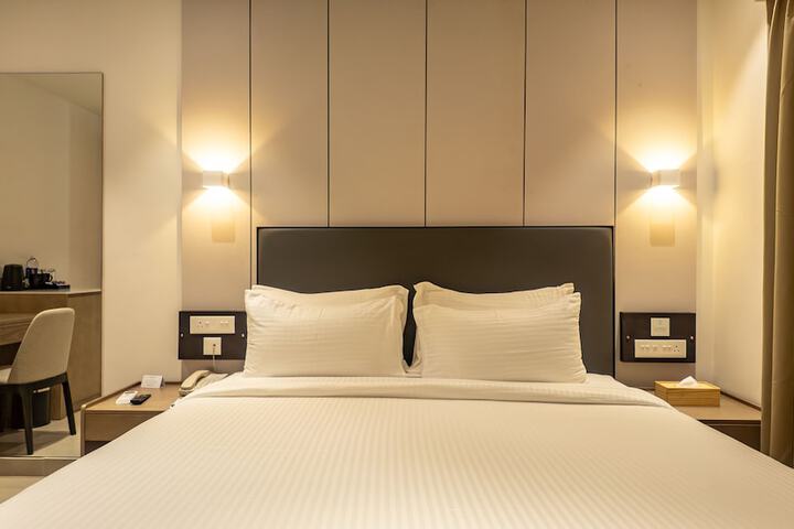 Room 7 of 34