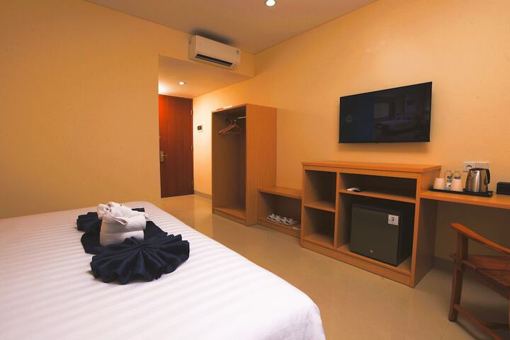 Room 27 of 50