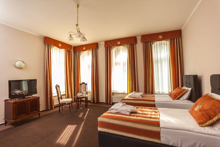 Room 14 of 41